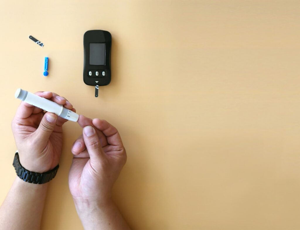 test de dépistage du diabète gestationnel : découvrez comment identifier et gérer ce trouble du glucose pendant la grossesse pour assurer la santé de la mère et du bébé.