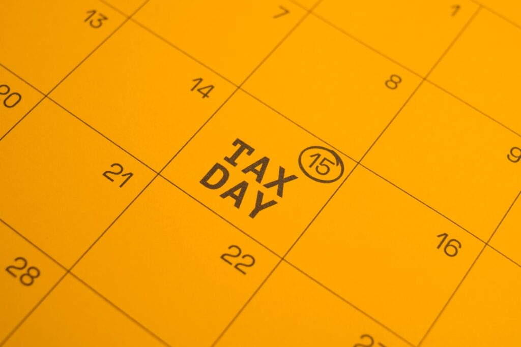 découvrez tout sur la taxe sur les donations : règles, taux, et conseils pour bien gérer vos transmissions de patrimoine en toute sérénité.