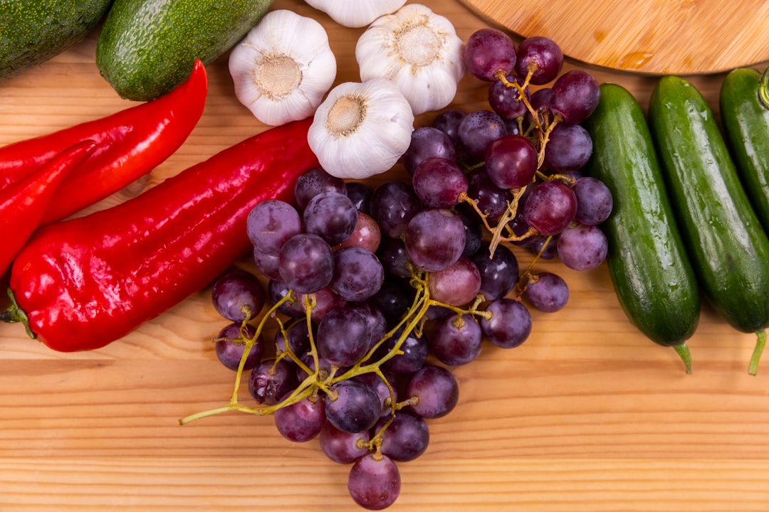 découvrez le nombre de calories dans le concombre et ses bienfaits nutritionnels pour une alimentation saine et équilibrée.