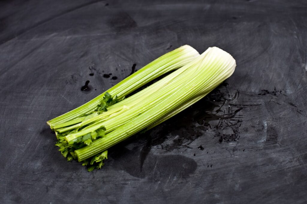 découvrez comment préparer le fenouil facilement avec nos astuces et recettes simples pour sublimer ce légume aromatique dans vos plats.