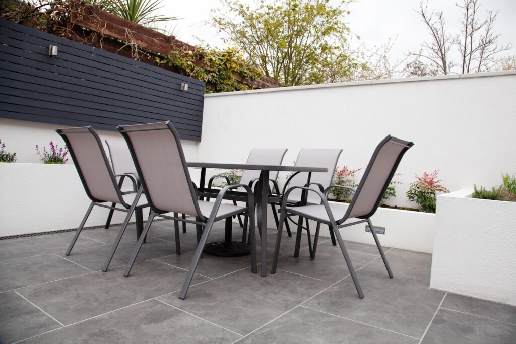 Outdoor tiles and outdoor furniture in Dublin